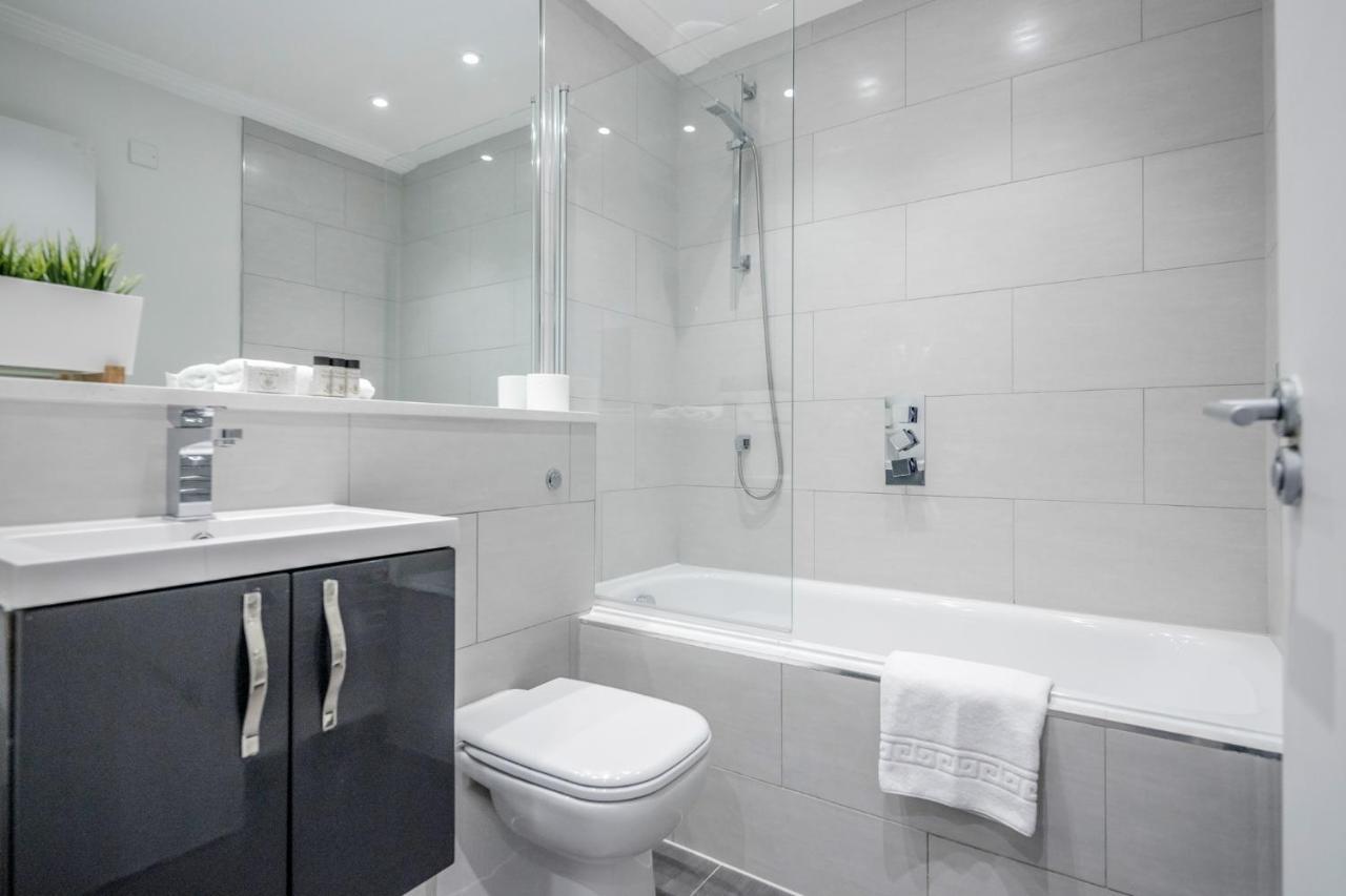 Roomspace Serviced Apartments - River House London Eksteriør billede